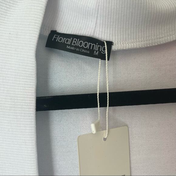 Boutique women’s Multicolor tie dye soft boho cardigan sweater size medium NWT - Picture 4 of 6